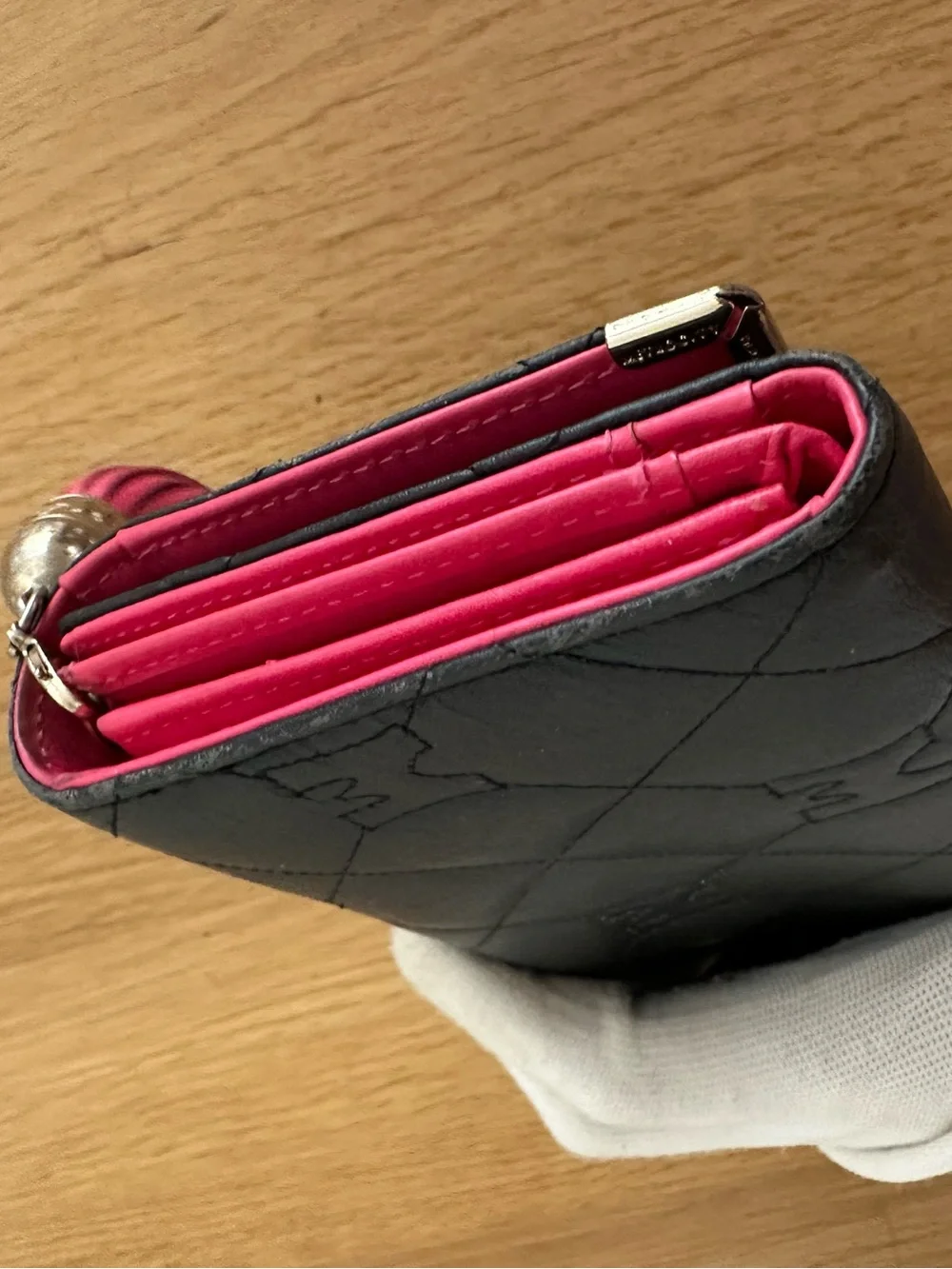 Metrocity quilted long wallet